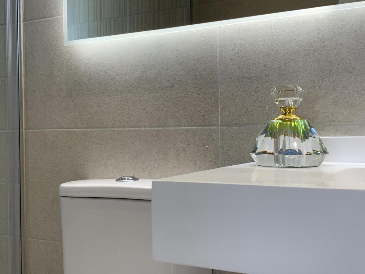 Sitges Spaces Oasis Suites- 4 Bedroom, 4 Ensuite Bathrooms, Terrace, Pool, Sitges Centre Exterior foto