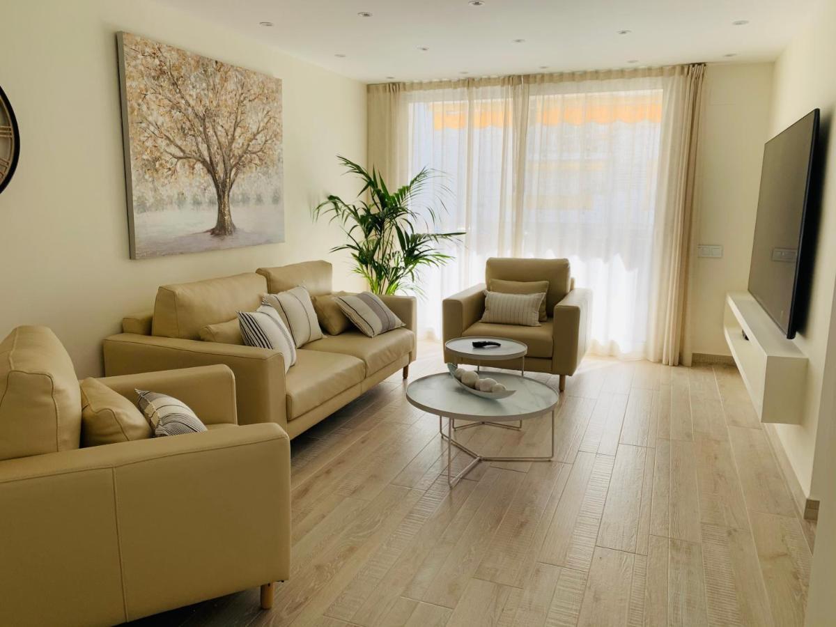 Sitges Spaces Oasis Suites- 4 Bedroom, 4 Ensuite Bathrooms, Terrace, Pool, Sitges Centre Exterior foto