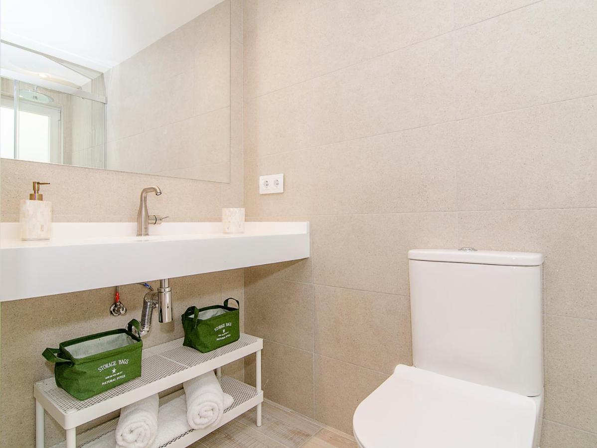 Sitges Spaces Oasis Suites- 4 Bedroom, 4 Ensuite Bathrooms, Terrace, Pool, Sitges Centre Exterior foto
